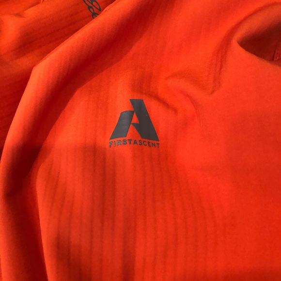 Eddie Bauer First Ascent jacket - Picture 4 of 5